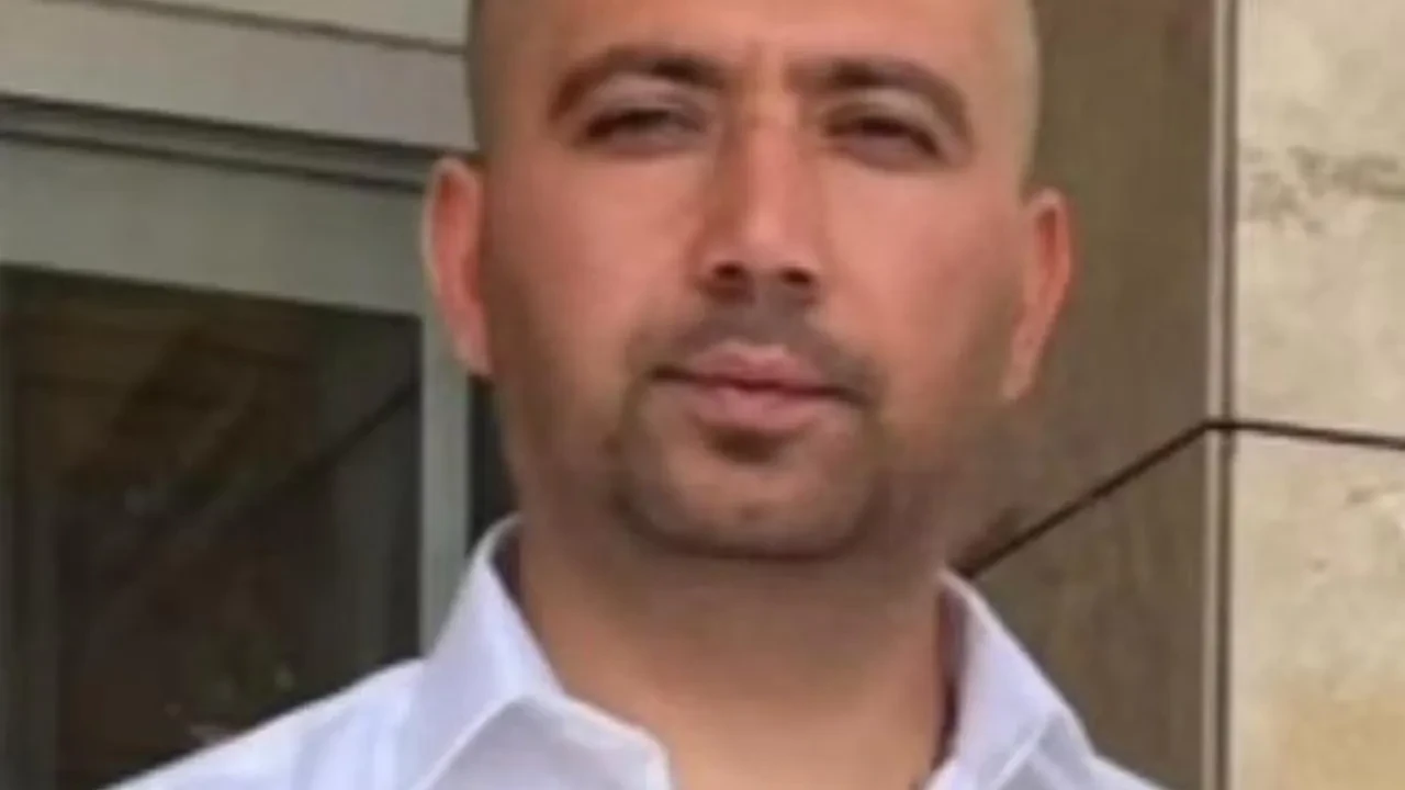 Adana Ceyhanda fırın çalışanı aracında silahlı saldırıda öldürüldü