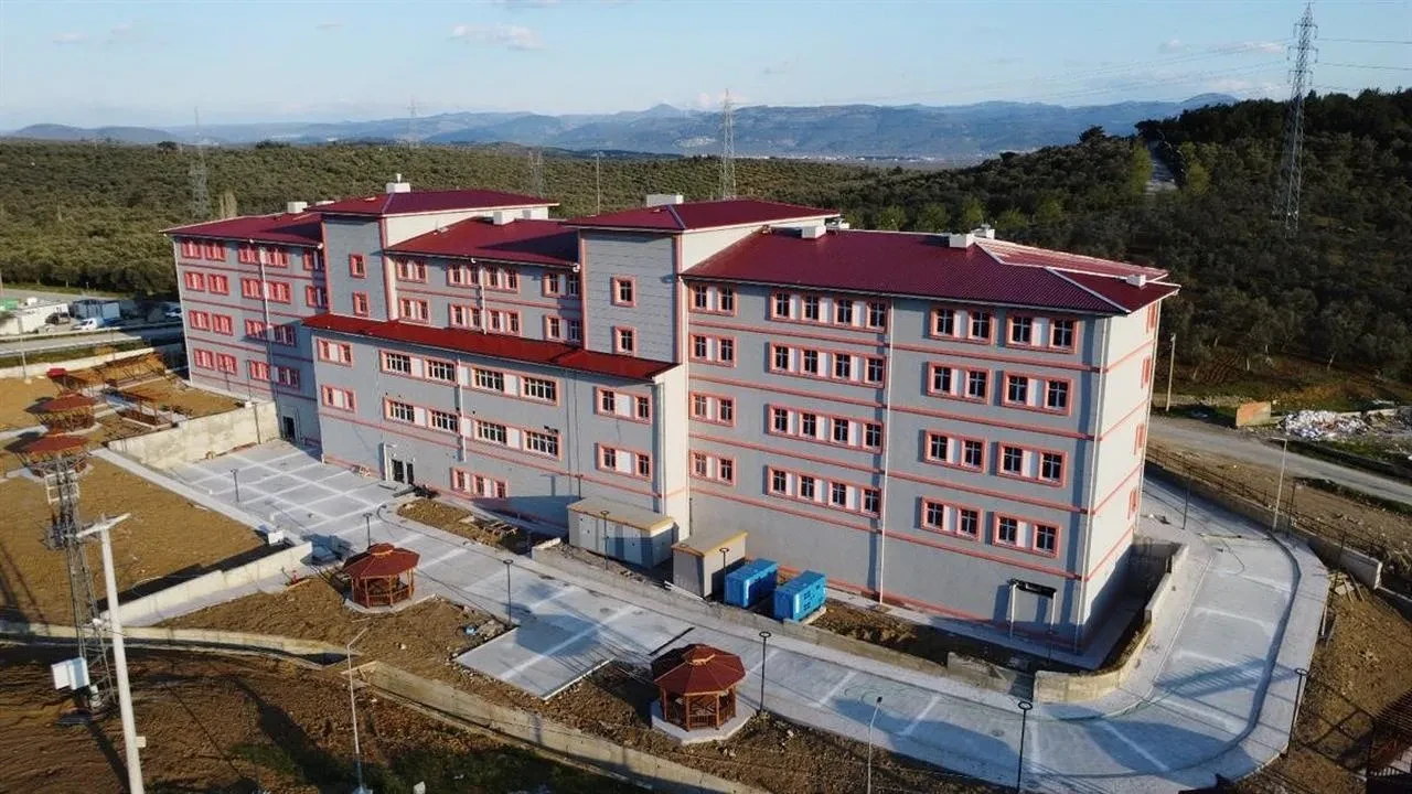 Edremit KYK yurdu 250 öğrenciyi ağırlamaya başlıyor