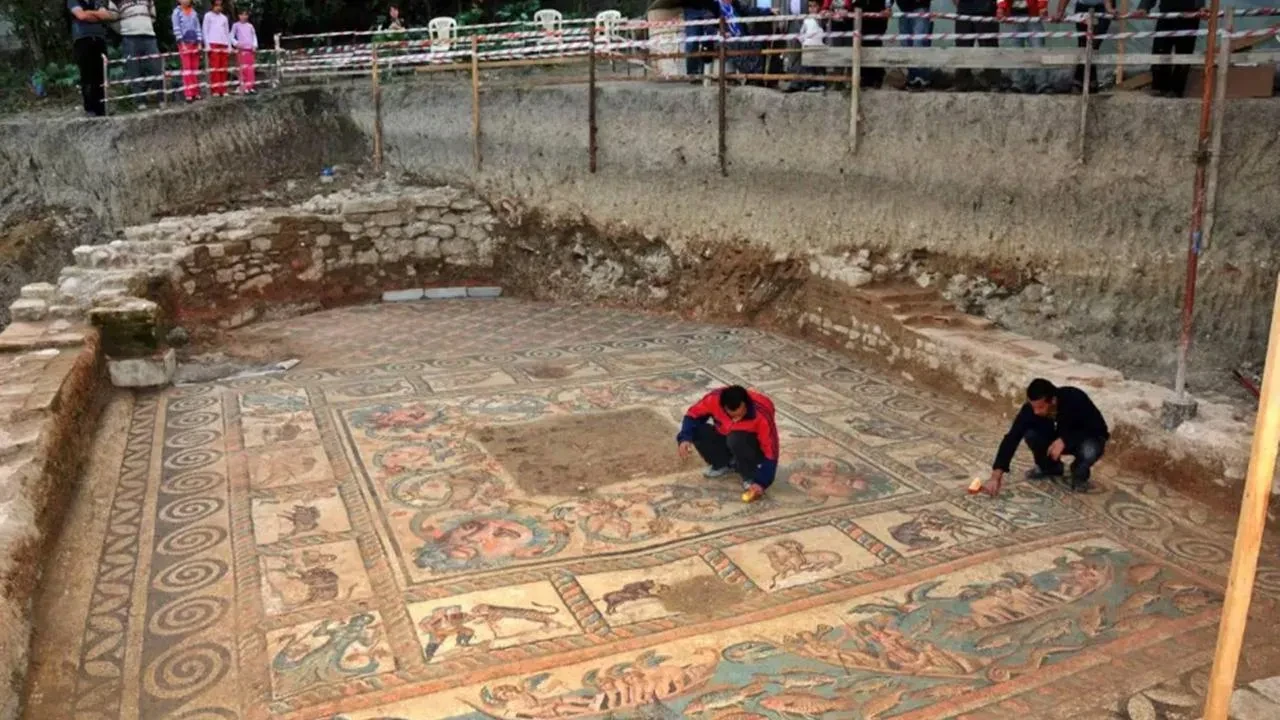 Tarihi Kadıoğlu Mozaikleri ziyaretçiler için yenileniyor