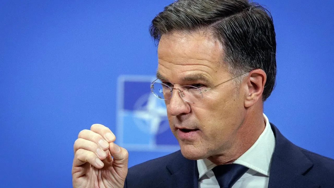 NATO savunma harcamasını yüzde beşe çıkarıyor