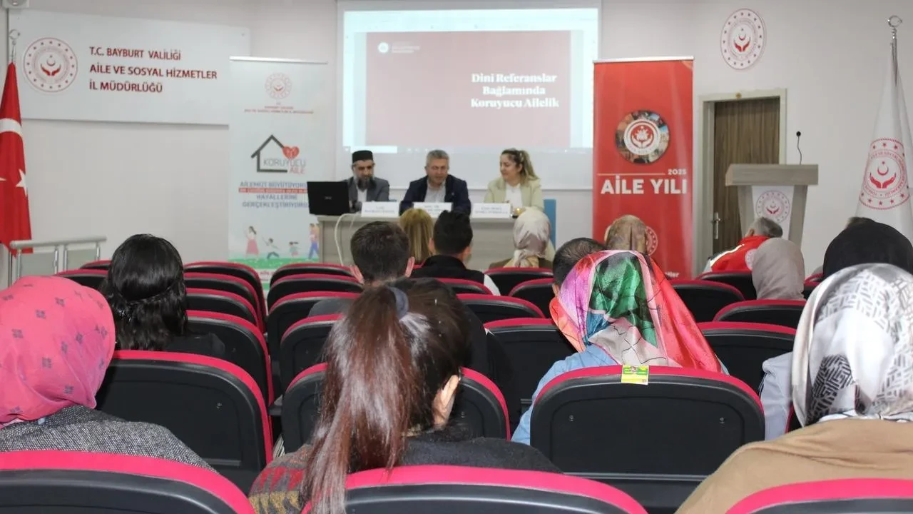 Bayburt koruyucu aile programı uzmanlarla buluştu