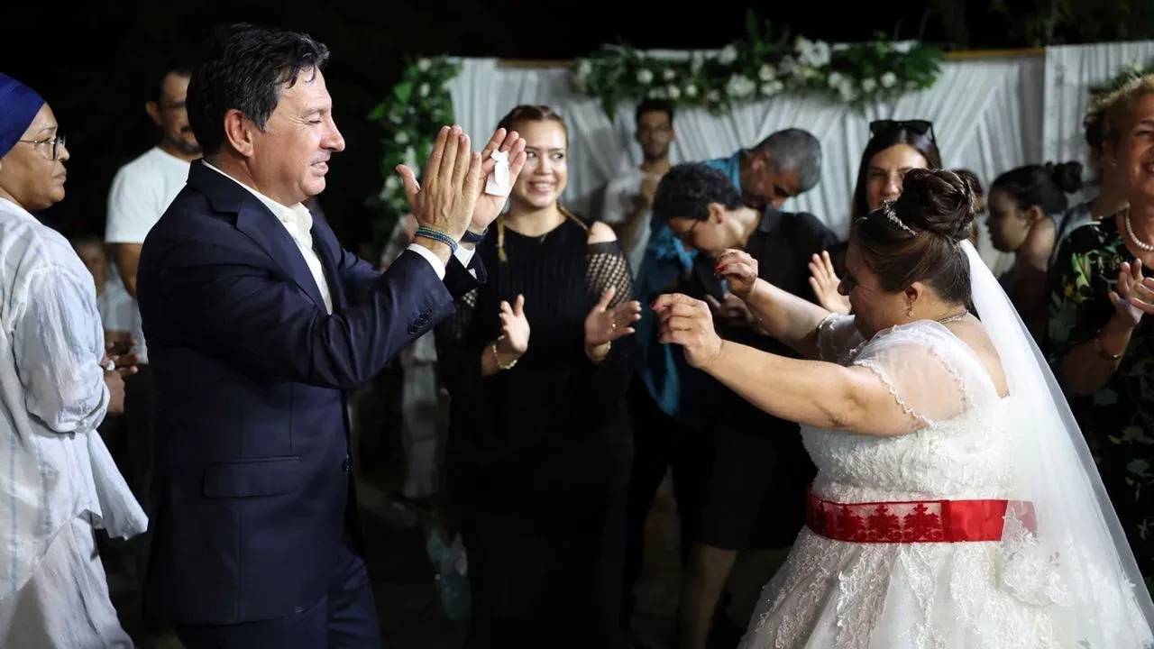 Down sendromlu Nilay TOGG ile düğün yaşadı