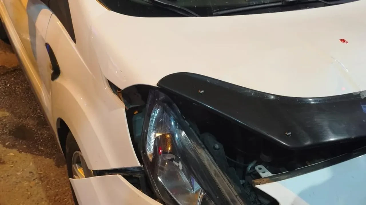 Siirt Kurtalan ilçesinde iki araç çarpıştı