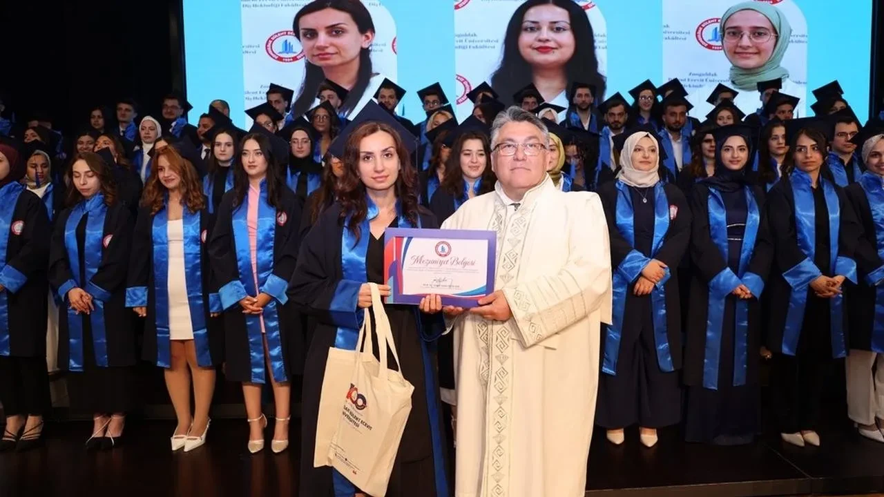 BEUN diş hekimleri coşkulu mezuniyet töreniyle uğurlandı