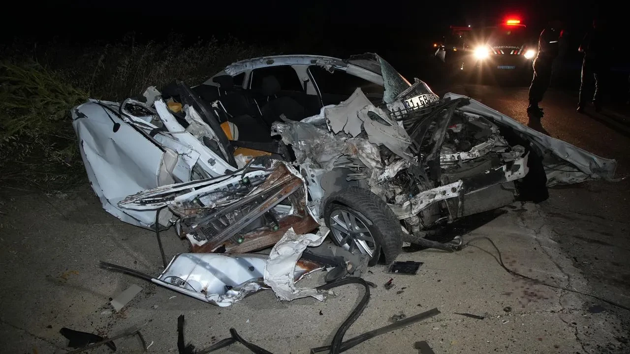 Edirne Hamzabeyli yolunda tır otomobil kazası yaşandı