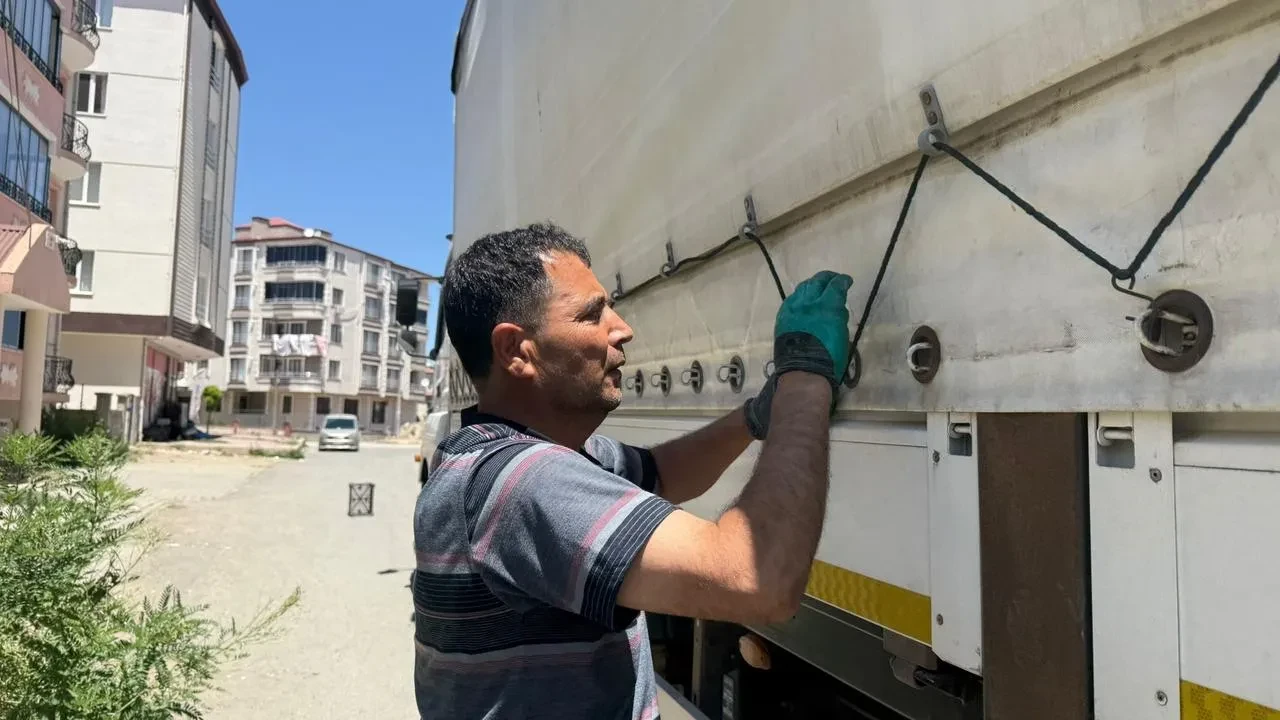 Iğdırlı tır şoförü iyiliği yüzünden ceza aldı