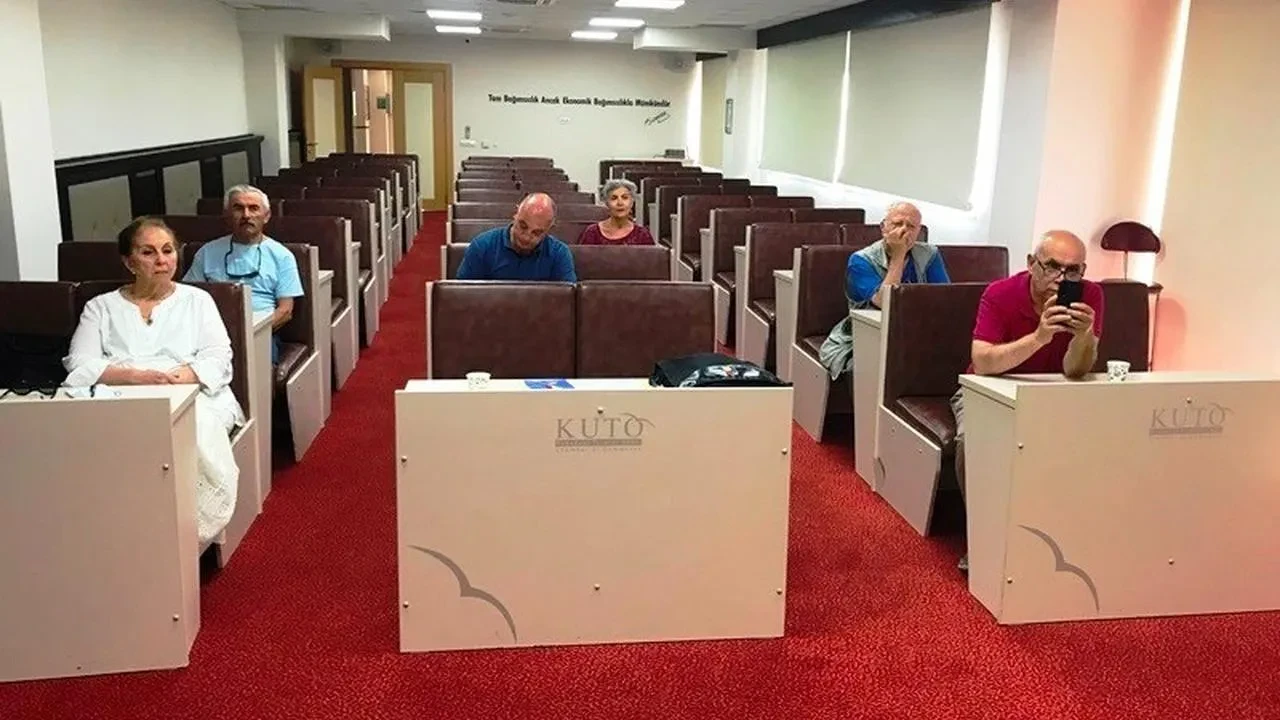 Türkiye Mevlevihaneleri Kuşadası İlim Meclisinde konuşuldu