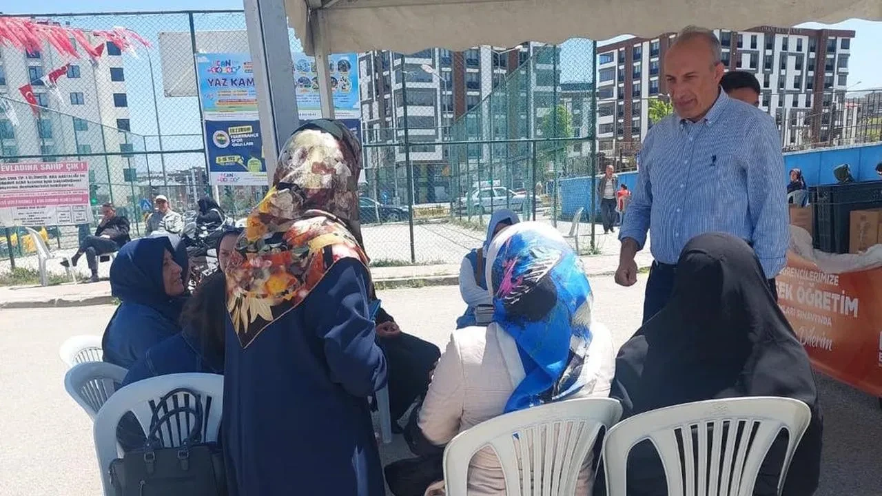 Erzurum Büyükşehir Belediyesi YKS öğrencilerine destek veriyor