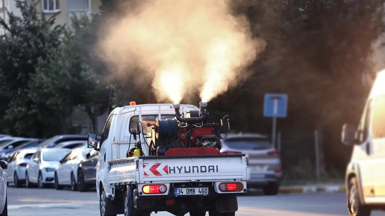 Küçükçekmece Belediyesi sivrisinek ile mücadeleye başladı