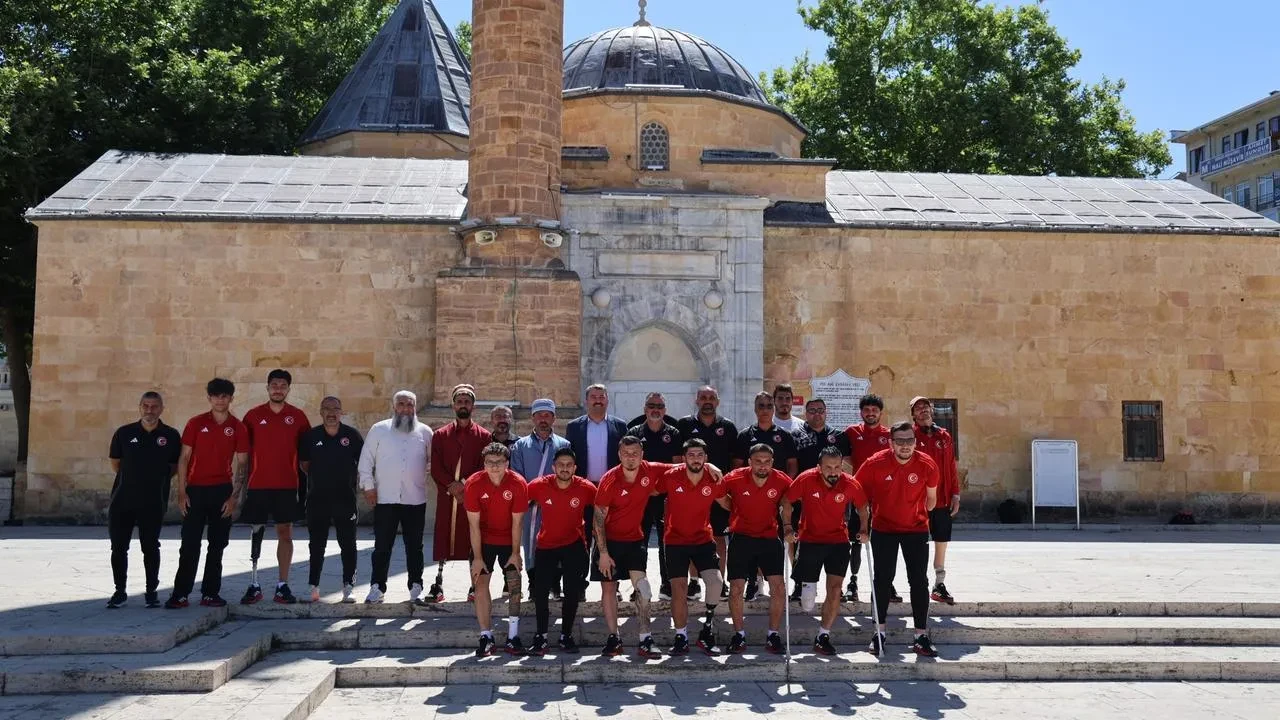 Ampute Milli Takım Kırşehir kampından zaferle döndü