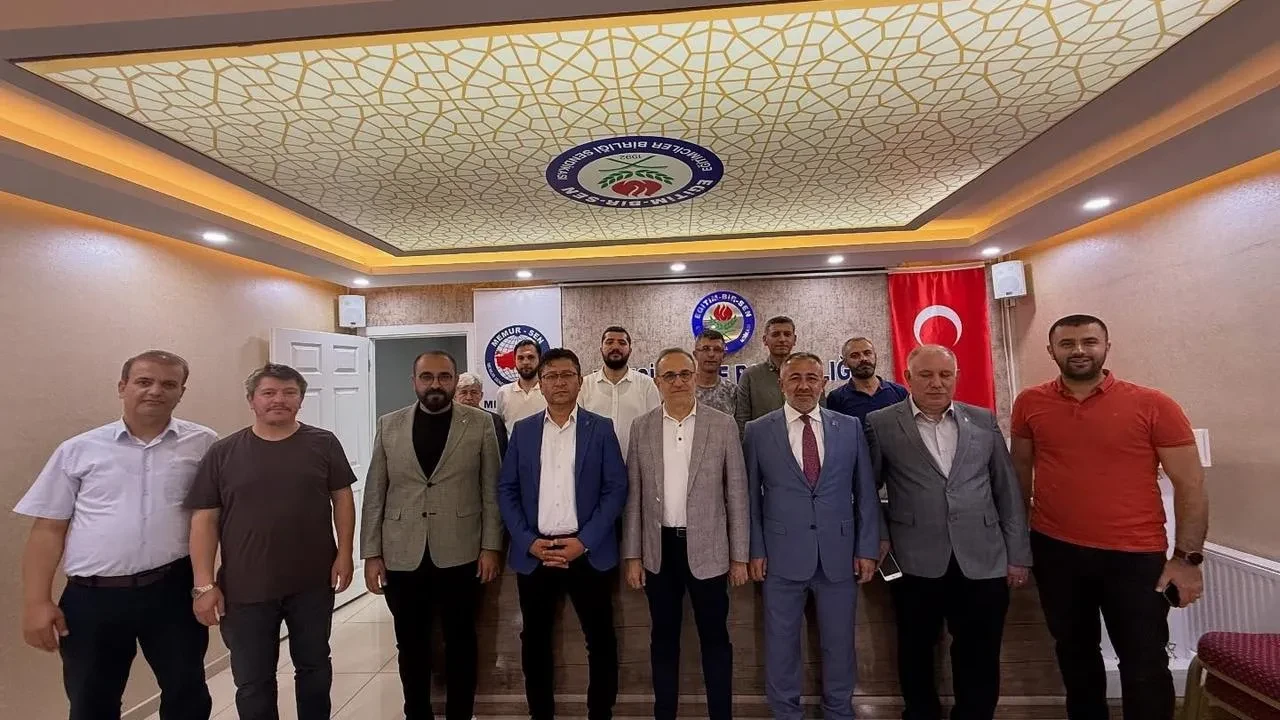 AK Parti Marmara Başkanı Memur Sen ile buluştu