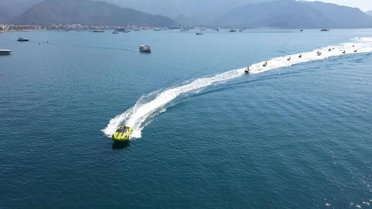 Marmaris su sporları bayramda yerli turistleri cezbetti