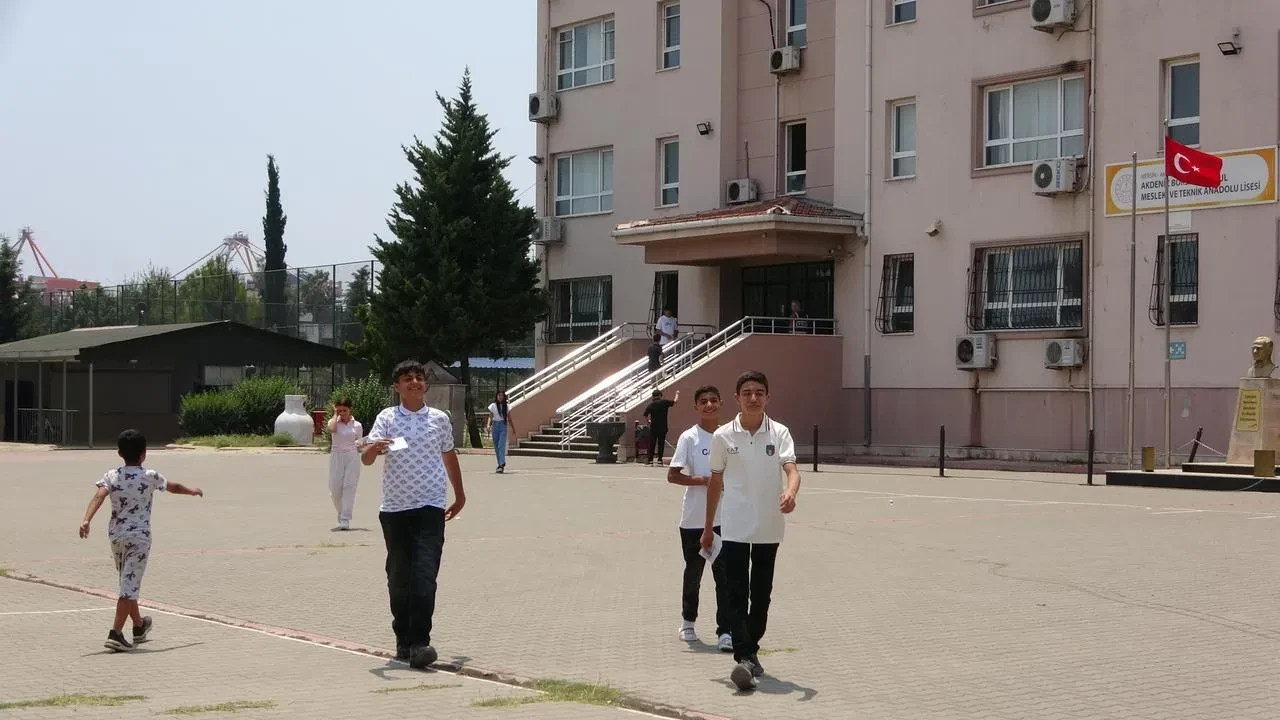 Mersinde LGS ve Babalar Günü heyecanı yaşandı