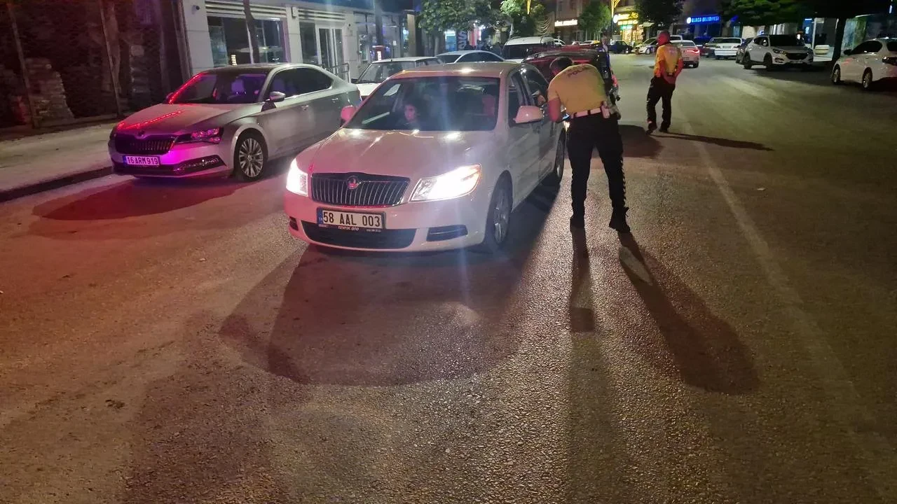 Çorumda gece yarısı huzur uygulaması yapıldı