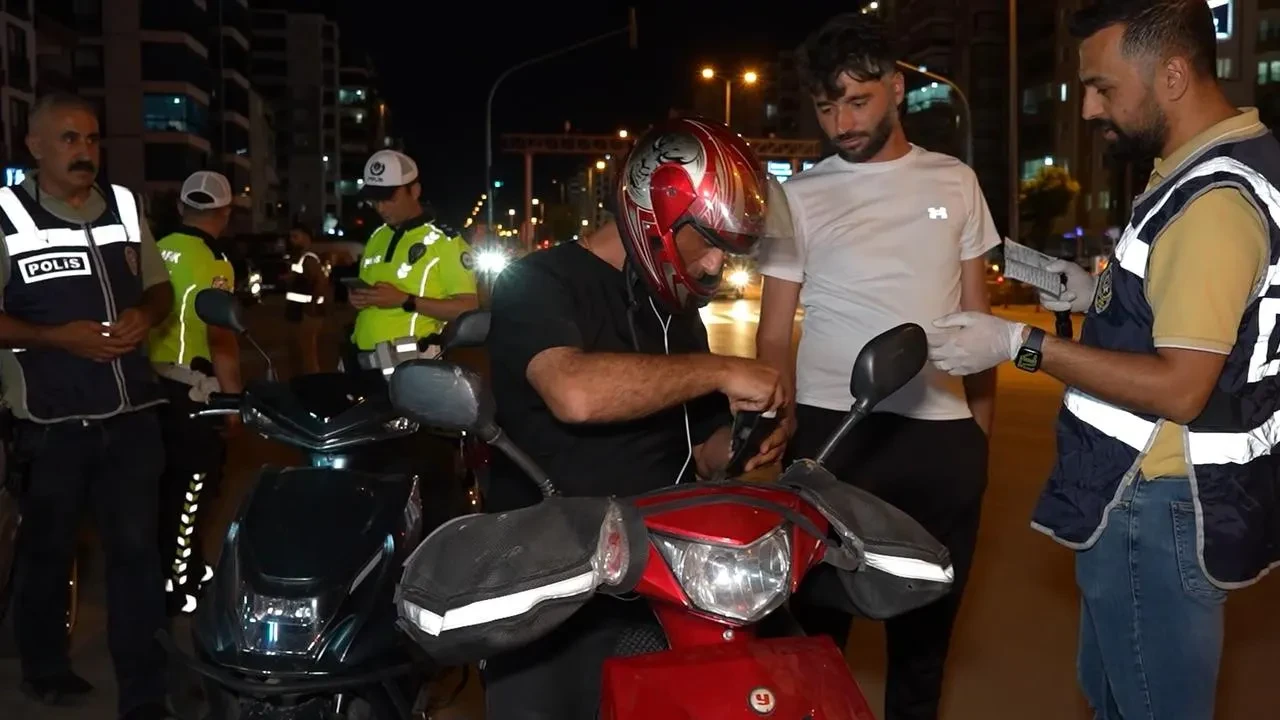 Kırıkkale polisi motosiklet sürücülerini sıkı denetime aldı