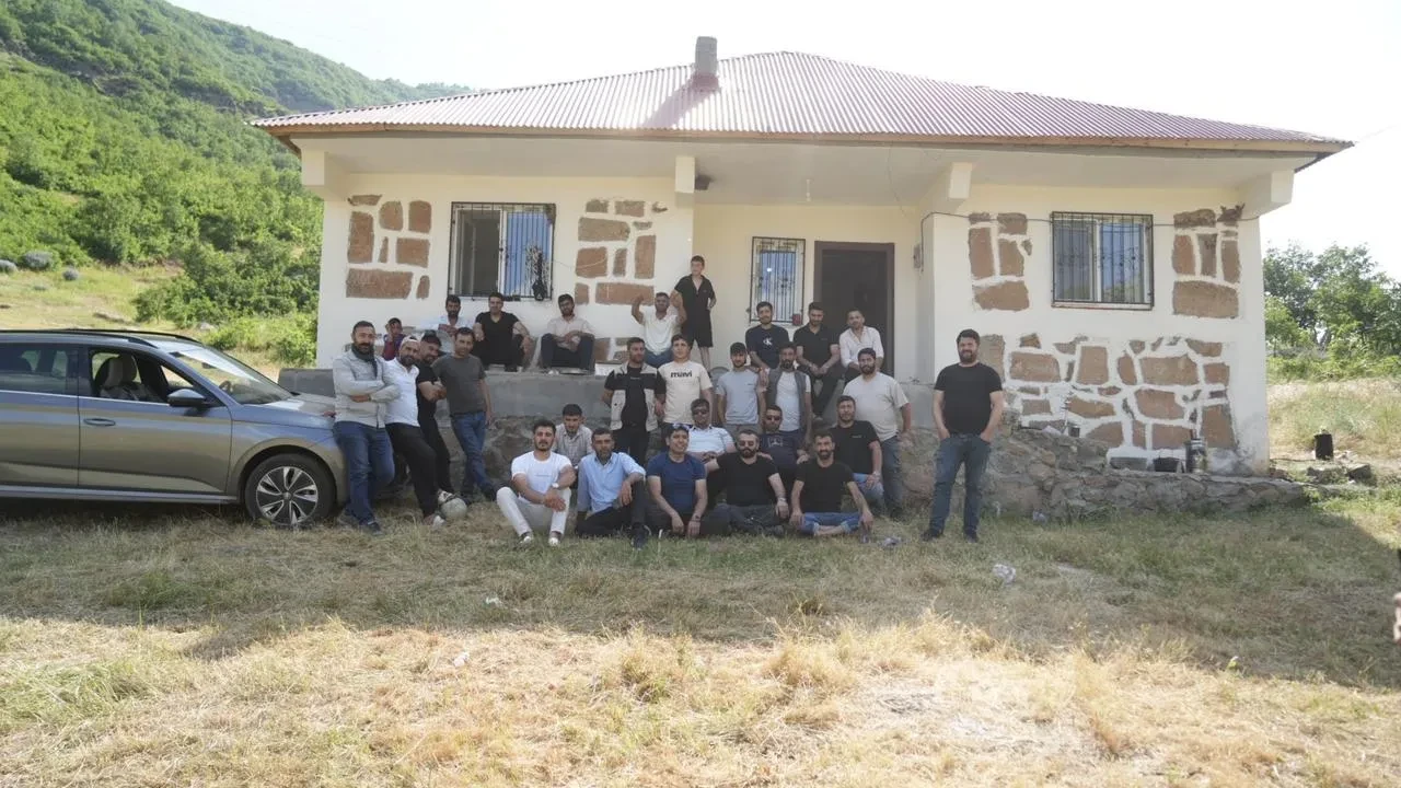 Muş Karabey gençleri geleneksel piknikte buluştu