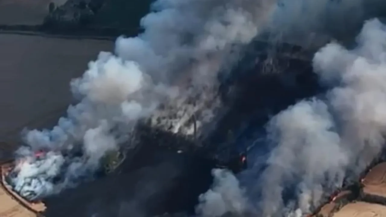 Çanakkale Gelibolu tarım arazisinde büyük yangın başladı