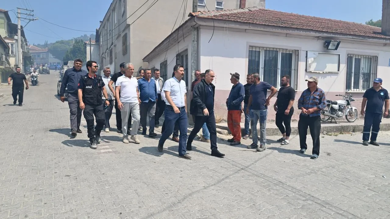 Kırkağaç orman yangınında Vali Özkan sahaya indi