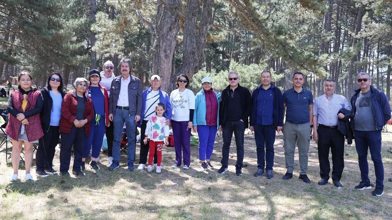 Bursa Uludağ Üniversitesi 50 yıl coşkusunu kutladı