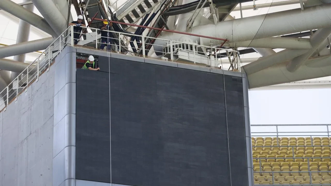 Fenerbahçe Ülker Stadyumu dev skorboardlarına kavuşuyor