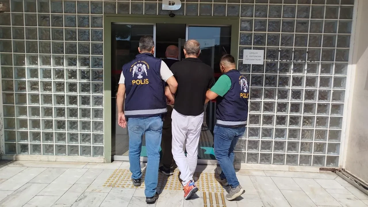 Aydın polisi çatıdan kaçan suçluyu böyle yakaladı