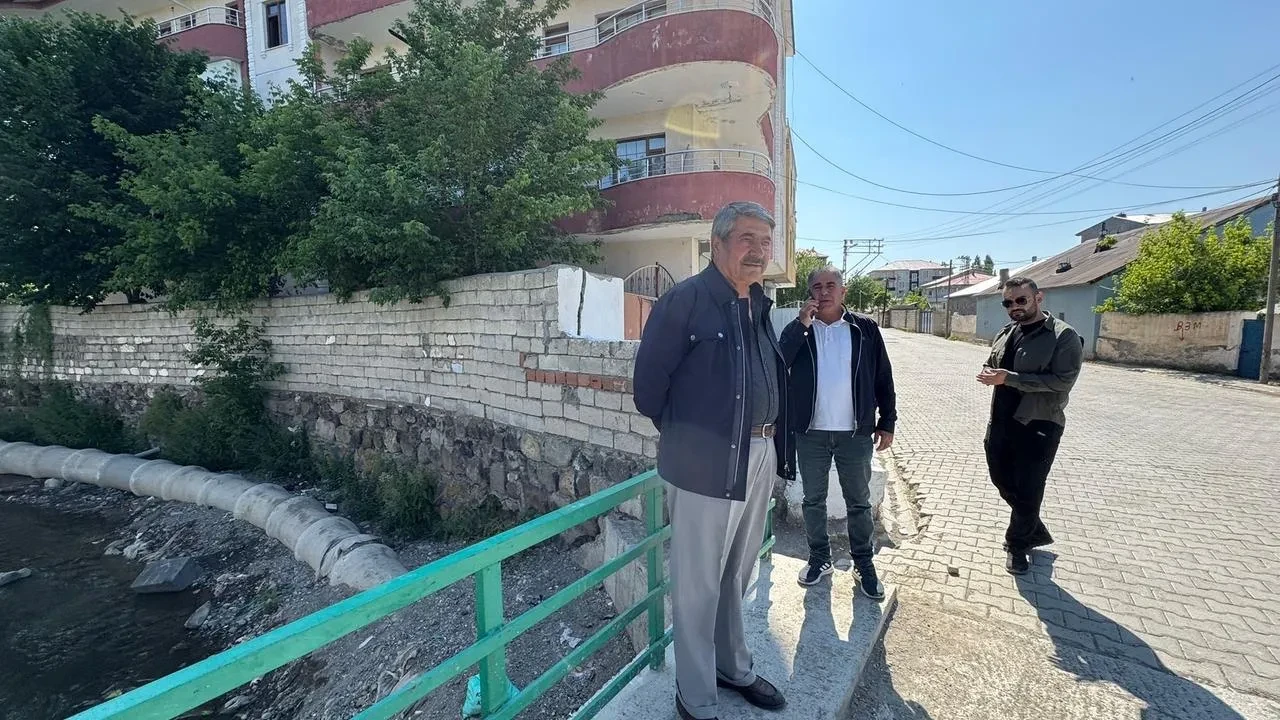 Patnos İnönü Mahallesinde dere ıslahı başladı