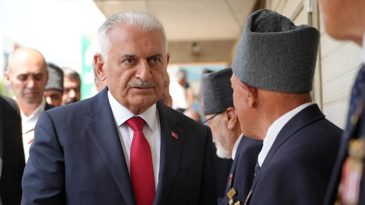 Binali Yıldırım Erzincan gaziler ve esnafla buluştu