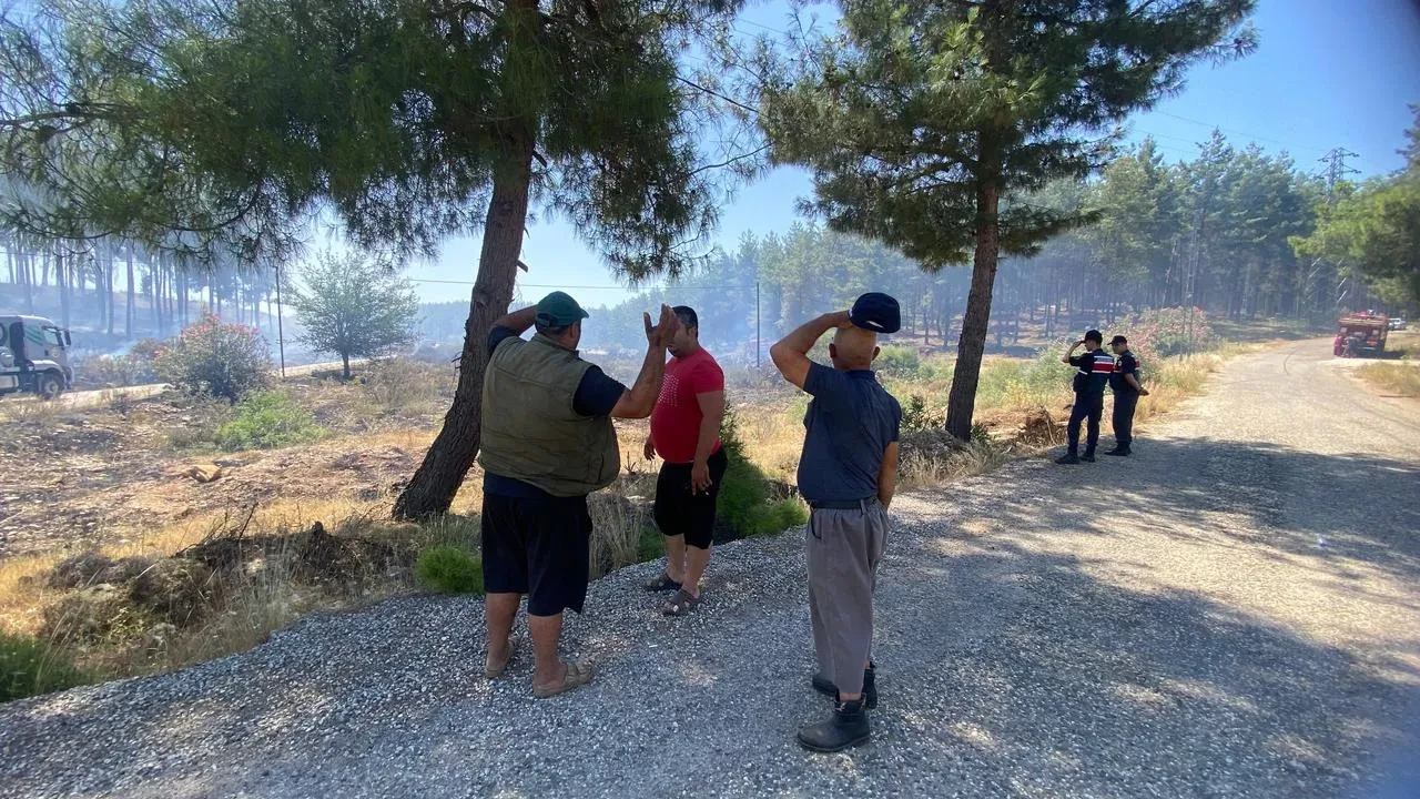 Antalya Aksu orman yangını hızla söndürüldü
