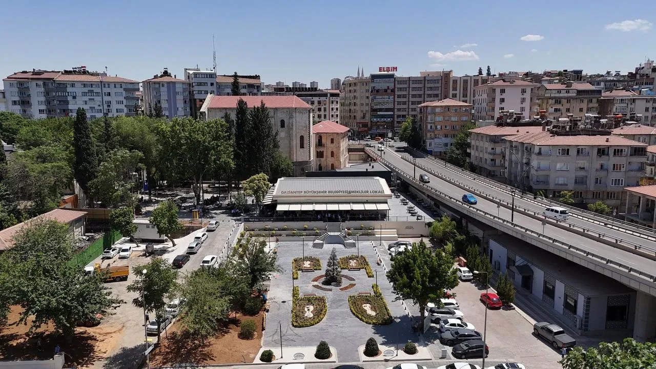 Gaziantep Emekliler Lokali şehir merkezinde hizmete açıldı