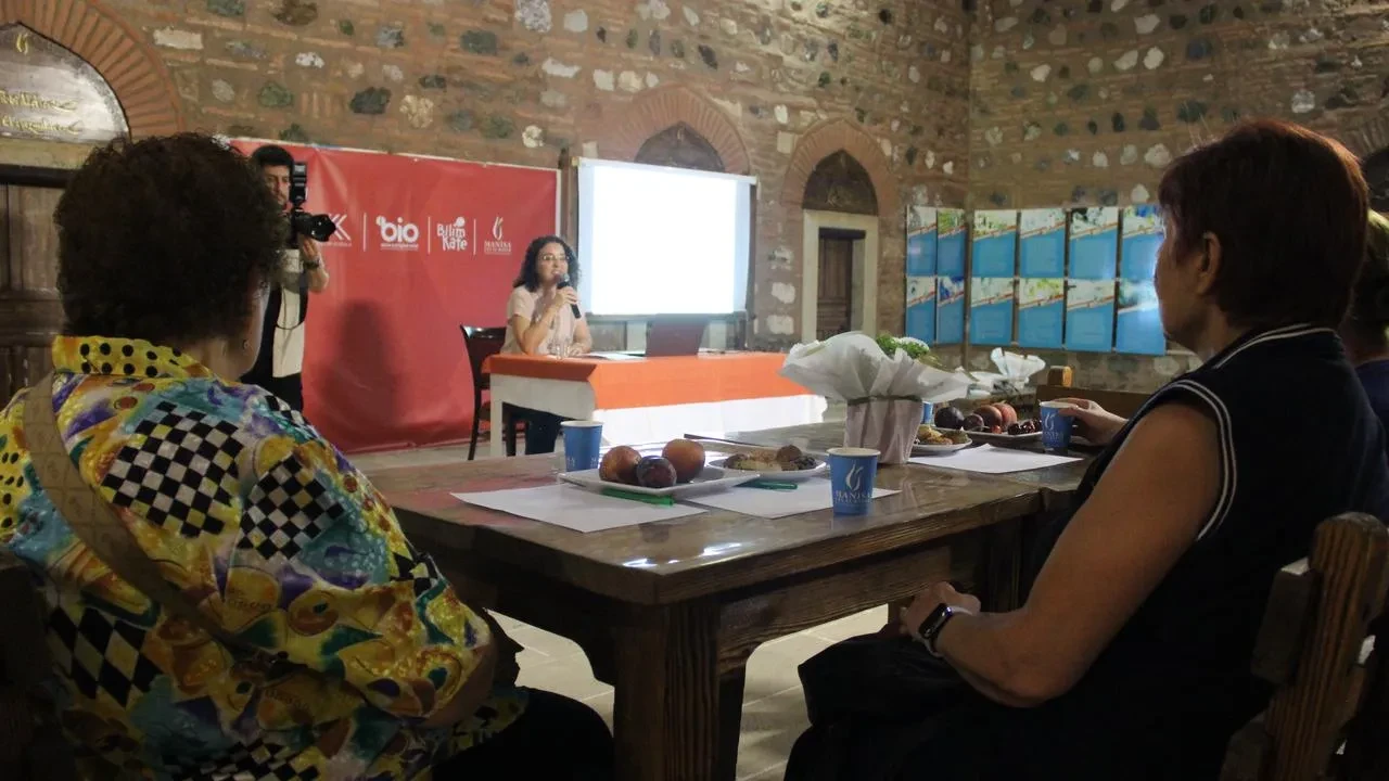 Manisa Celal Bayar Üniversitesinde kanser tedavisi konuşuldu