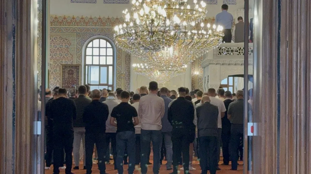 Düzce halkı Kurban Bayramı namazında camileri doldurdu