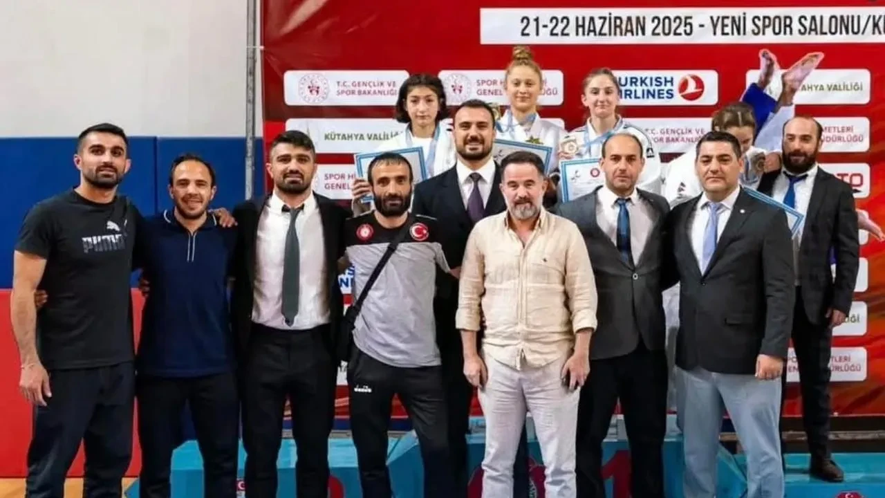 Erzurumlu sporcuların şampiyonluk başarıları Valiliği gururlandırdı