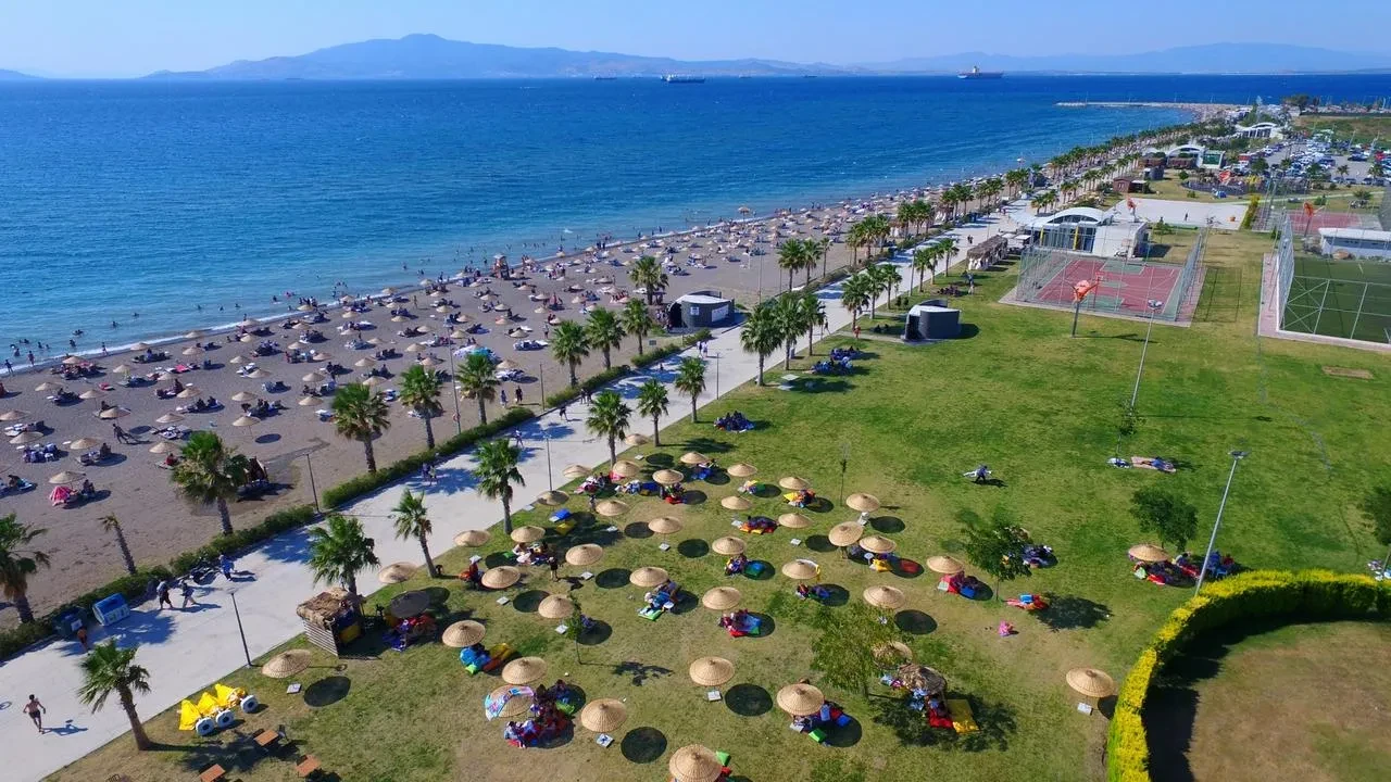 Mavi Bayraklı Ağapark Plajı yaz sezonuna başladı
