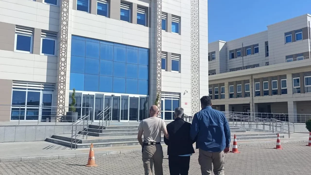 Çanakkalede firari uyuşturucu satıcısı Bigada yakalandı