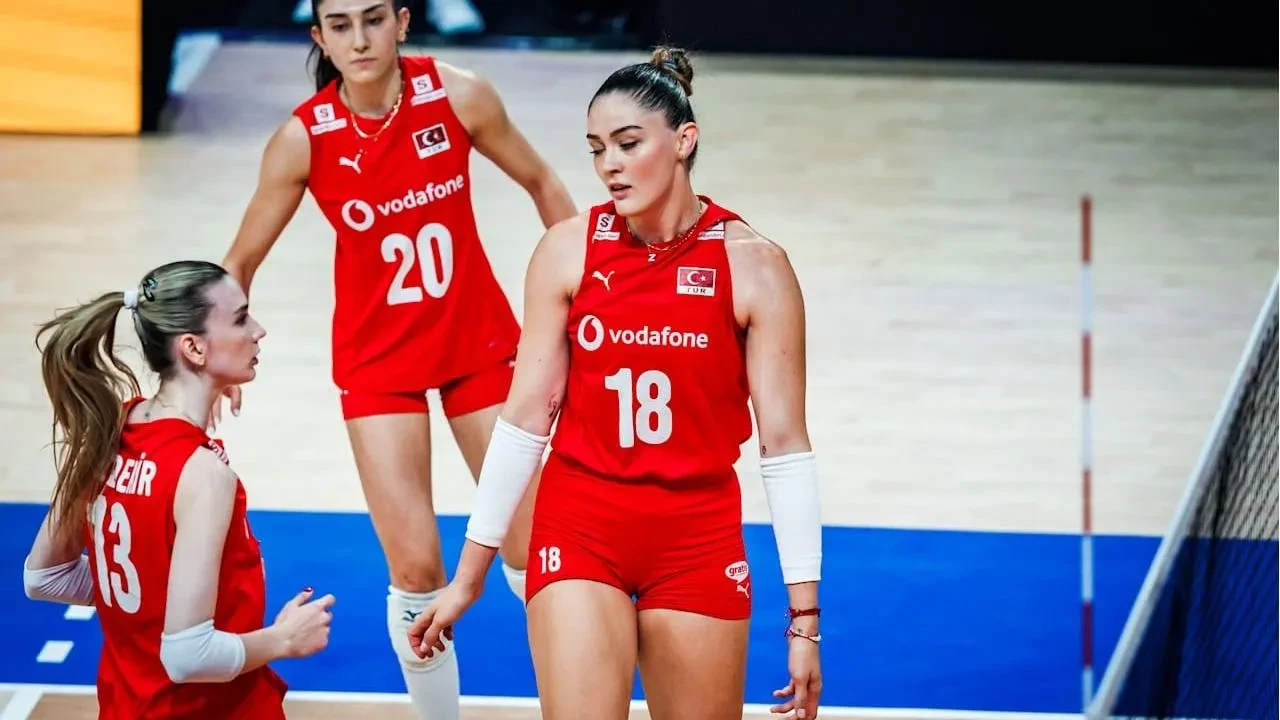 A Milli Kadın Voleybol Takımı Sırbistan'a 30 Mağlup Oldu