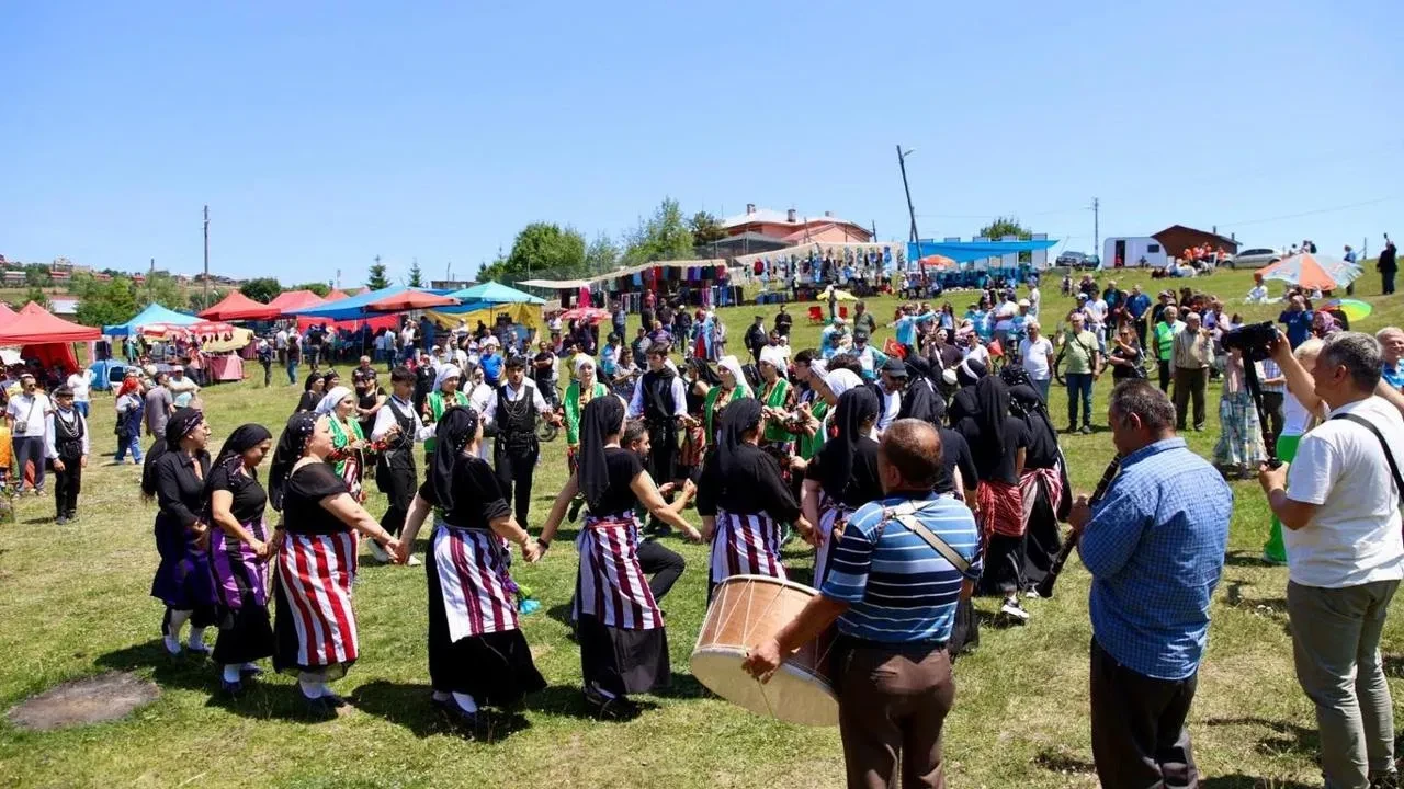 Çambaşı Yayla Festivali’nde Mehmet Hilmi Güler coşkuya ortak oldu