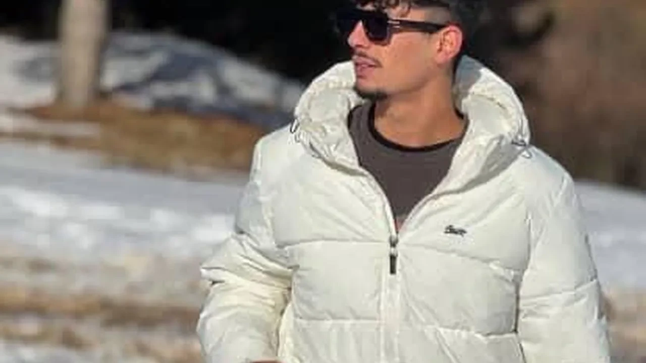 Hatay'ın Defne ilçesinde motosikletli genç trafik kazasında hayatını kaybetti