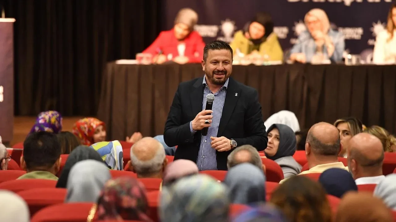 AK Parti Balıkesir İl Başkanı Avlu İçkili Bölge Kararına Tepki Gösterdi