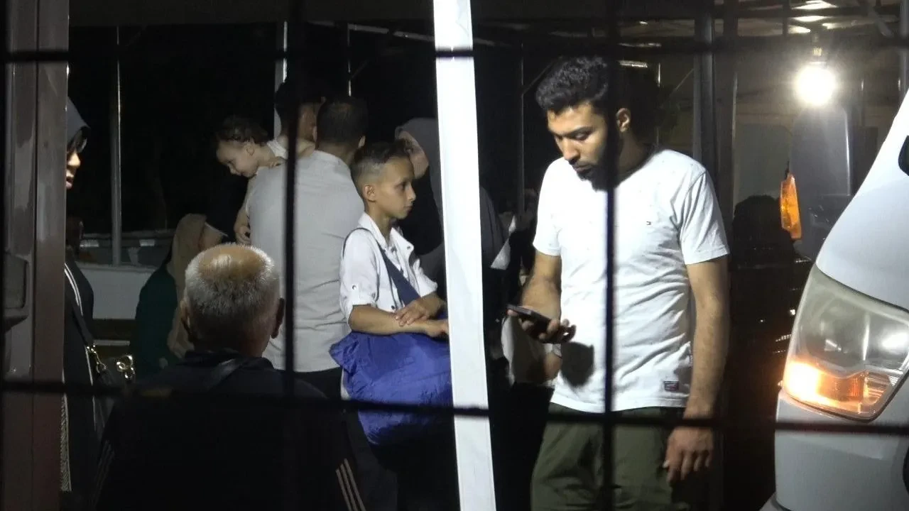 Kilis Öncüpınar Gümrük Kapısı'nda Suriyeli sığınmacıların gönüllü dönüşleri sürüyor