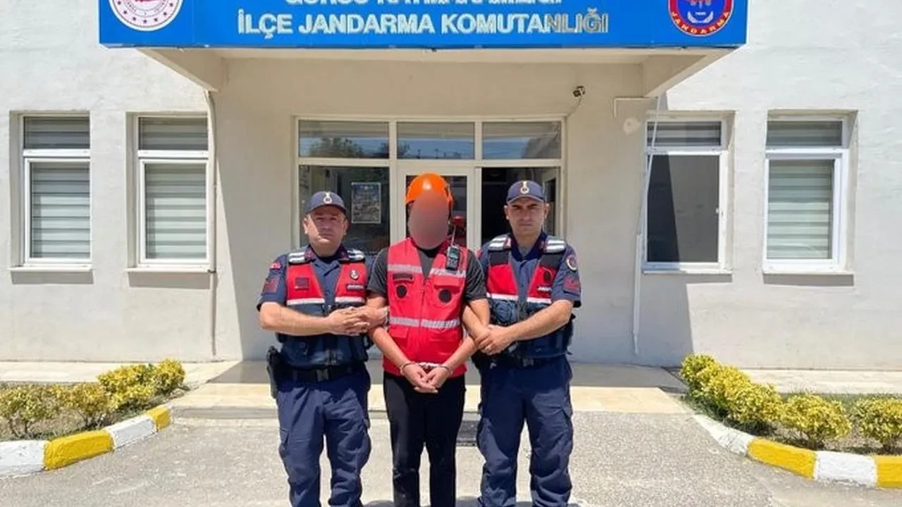 Bursa’da sahte AKUT gönüllüsü Gürsu’da yangın bölgesinde yakalandı