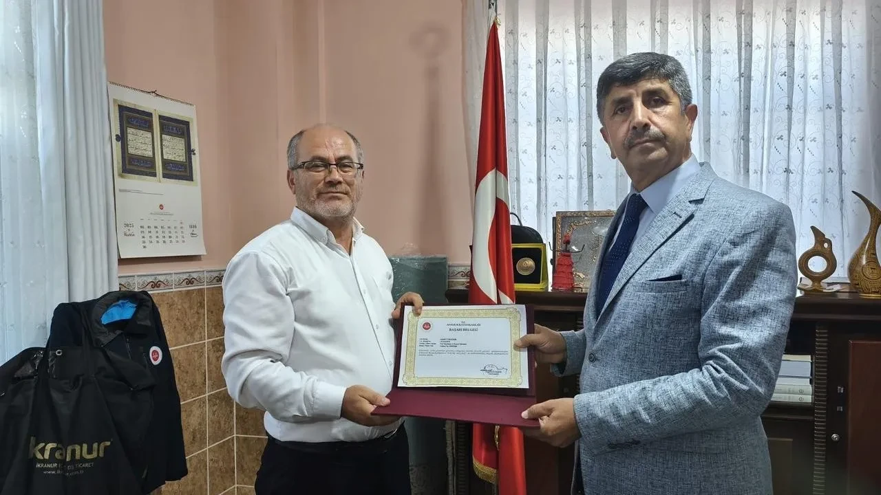 Anamur Müftülüğü Personeli Başarı Belgeleri İle Ödüllendirildi