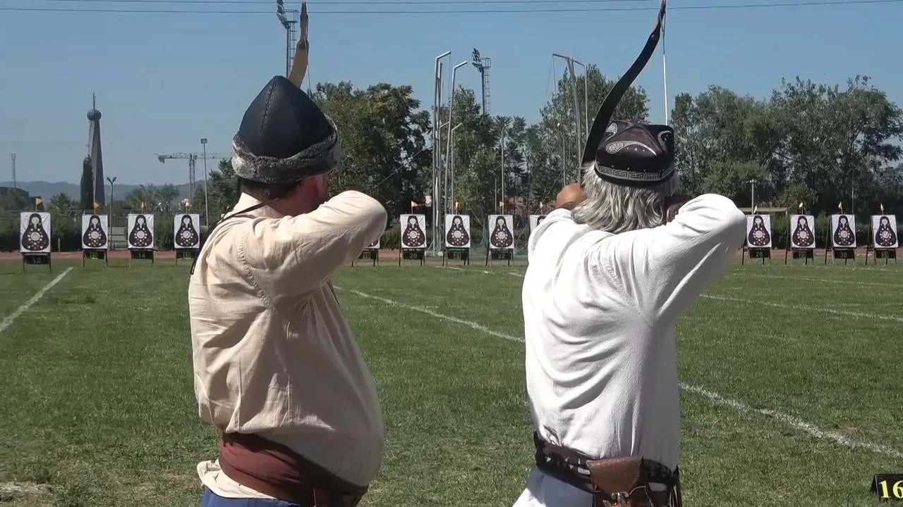 Geleneksel okçular Bursada büyük heyecan yaşadı