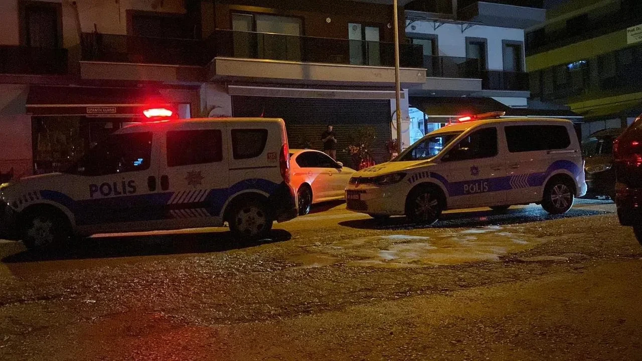 İzmit’te Gençler Arasında Çıkan Kavga Sonucu İki Kişi Bıçaklandı