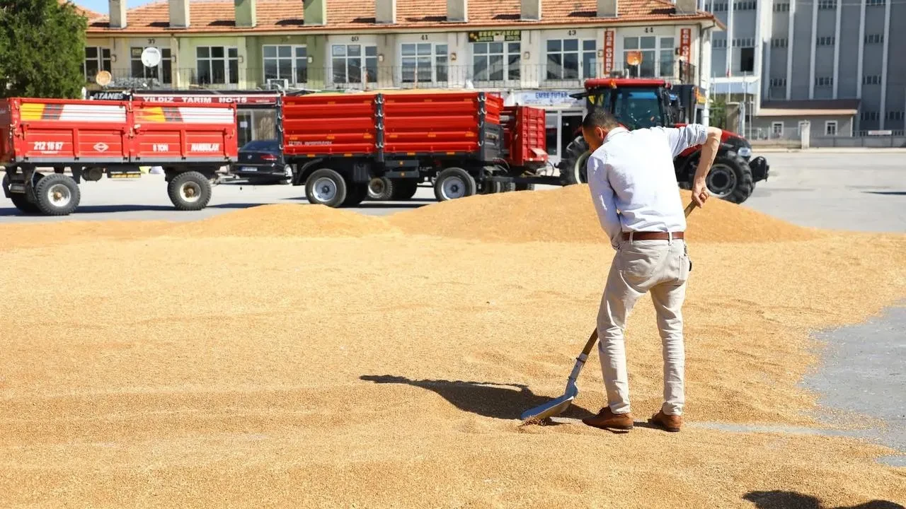 Çorum Alaca Ticaret Borsasında ilk mahsuller satıldı