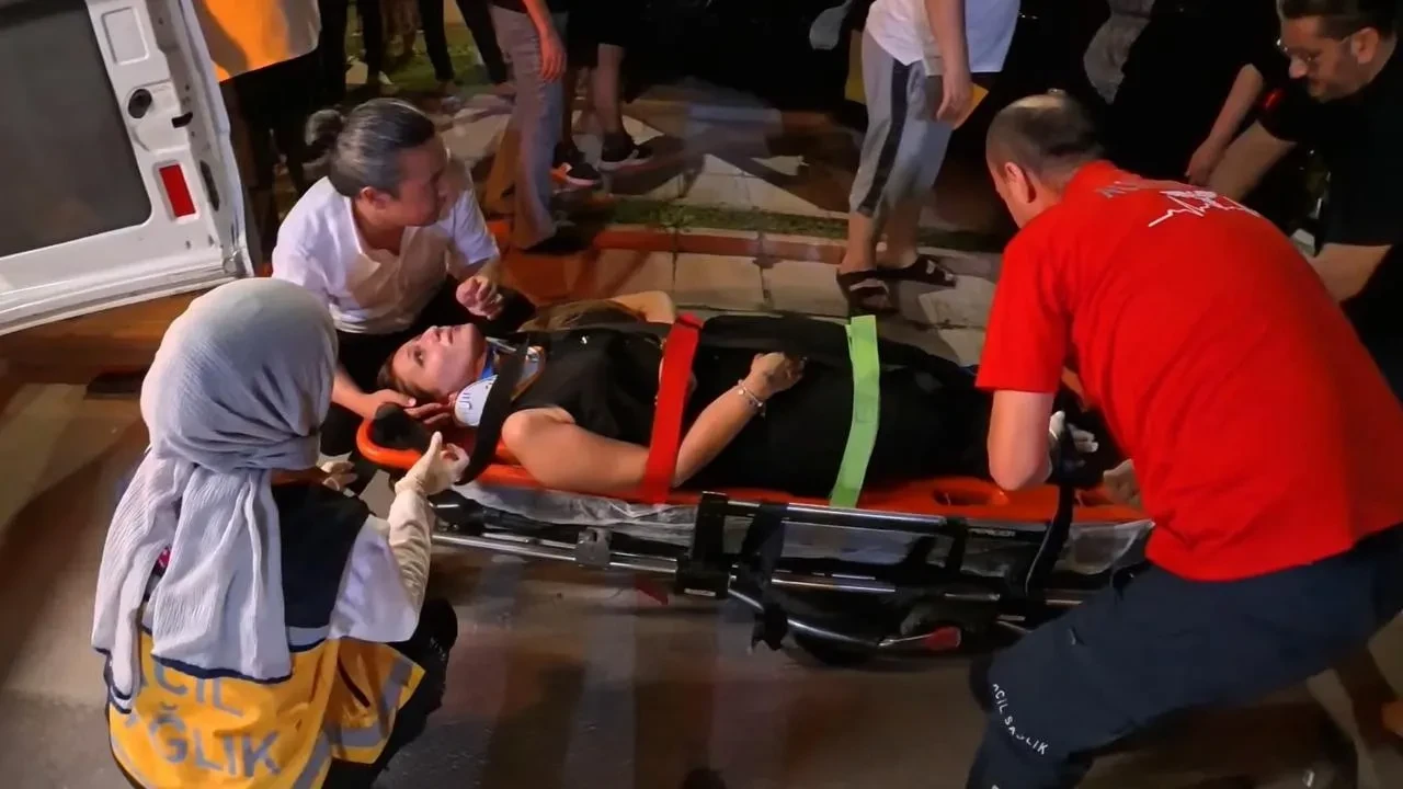 Aksaray’da Volkswagen ve Toyota çarpıştı Rümeysa Ayşe Ö. yaralandı