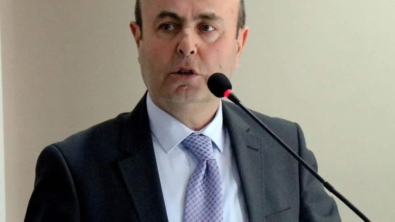 Chp'li Kırşehir Belediyesi'nin 83 bin TL'lik özel kalem harcaması tartışma yarattı