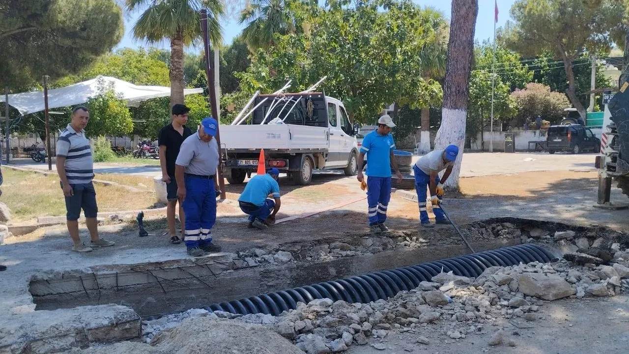 Yenipazar Belediyesi Yol Ve Çevre Düzenleme Çalışmalarını Hızla Sürdürüyor