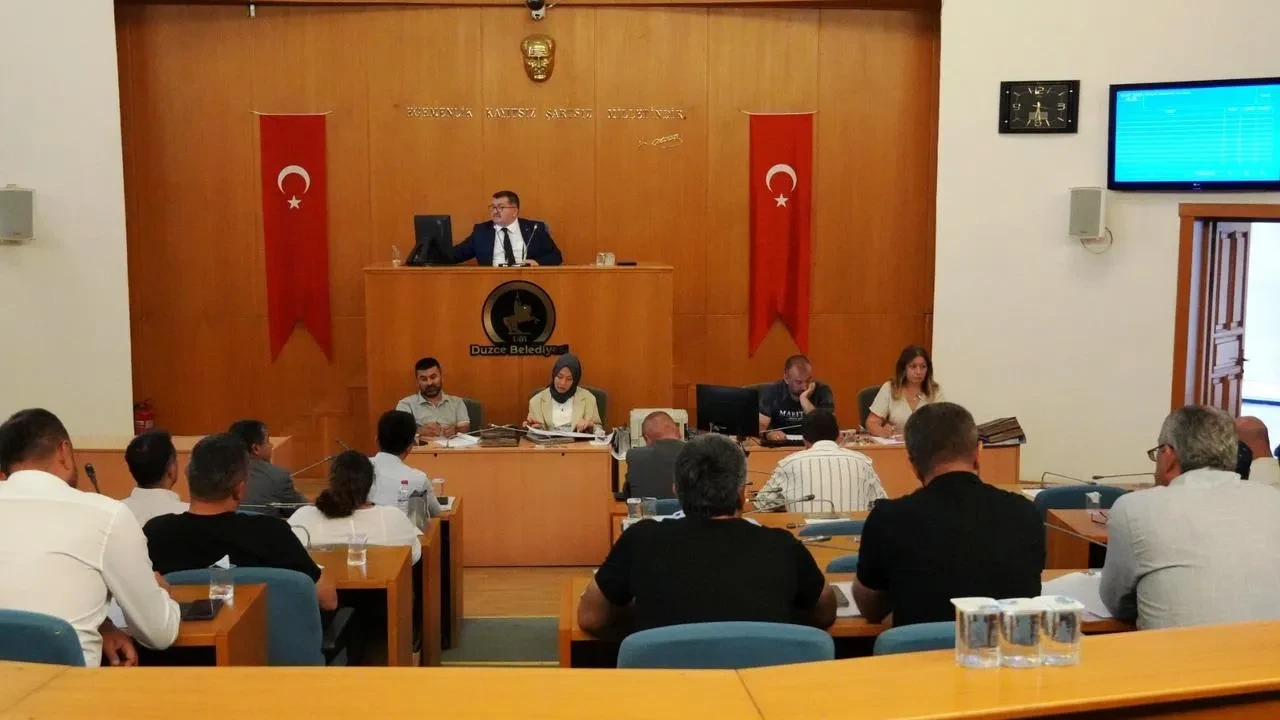 Düzce Belediye Meclisi toplu taşıma ücretlerini güncelledi