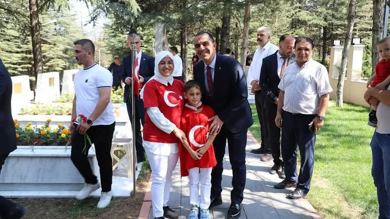 Çankırı'da 15 temmuz demokrasi ve milli birlik günü'nde şehitler anıldı