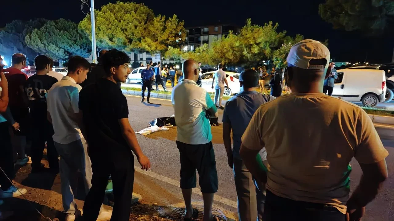 Burhaniye Ören yolunda yaya geçişi kazası yaşandı